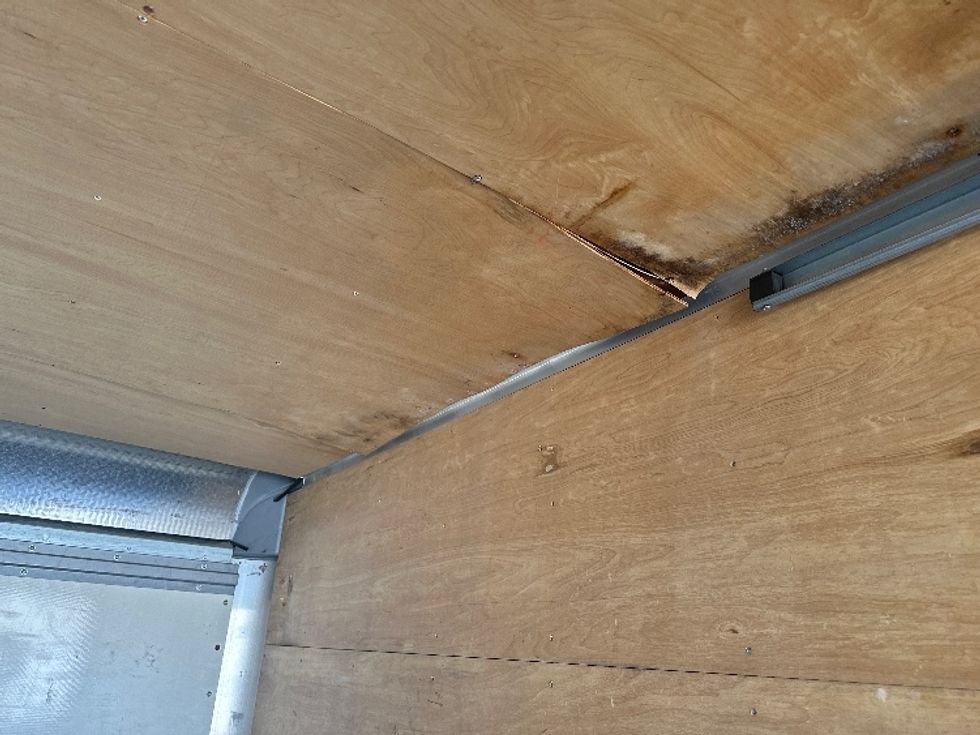 Medium Duty Box Truck-Light and Medium Duty Trucks-International-2020-MV607-Portland-OR-148,491\n\t\tmiles-$ 45,500 - Image 21