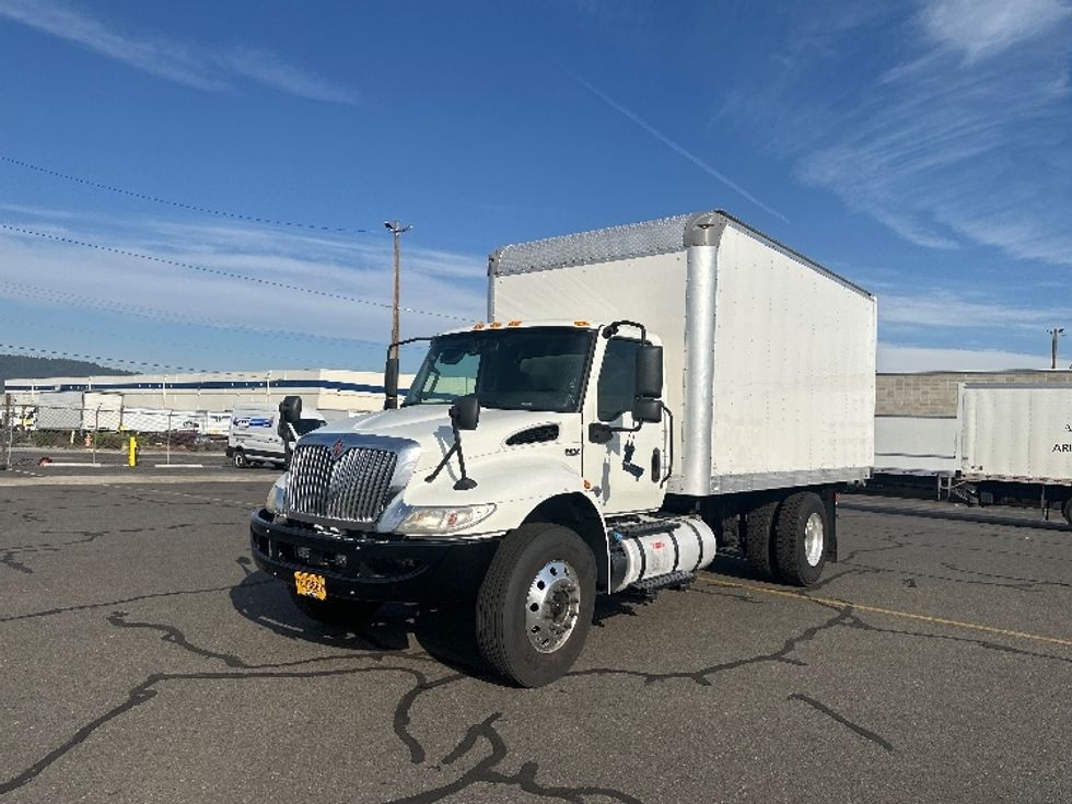 Medium Duty Box Truck-Light and Medium Duty Trucks-International-2020-MV607-Portland-OR-148,491\n\t\tmiles-$ 45,500 - Image 3