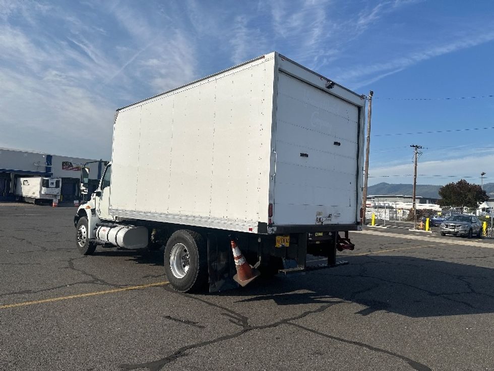Medium Duty Box Truck-Light and Medium Duty Trucks-International-2020-MV607-Portland-OR-148,491\n\t\tmiles-$ 45,500 - Image 6