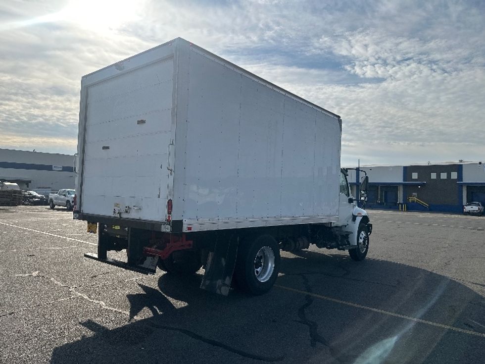 Medium Duty Box Truck-Light and Medium Duty Trucks-International-2020-MV607-Portland-OR-148,491\n\t\tmiles-$ 45,500 - Image 9