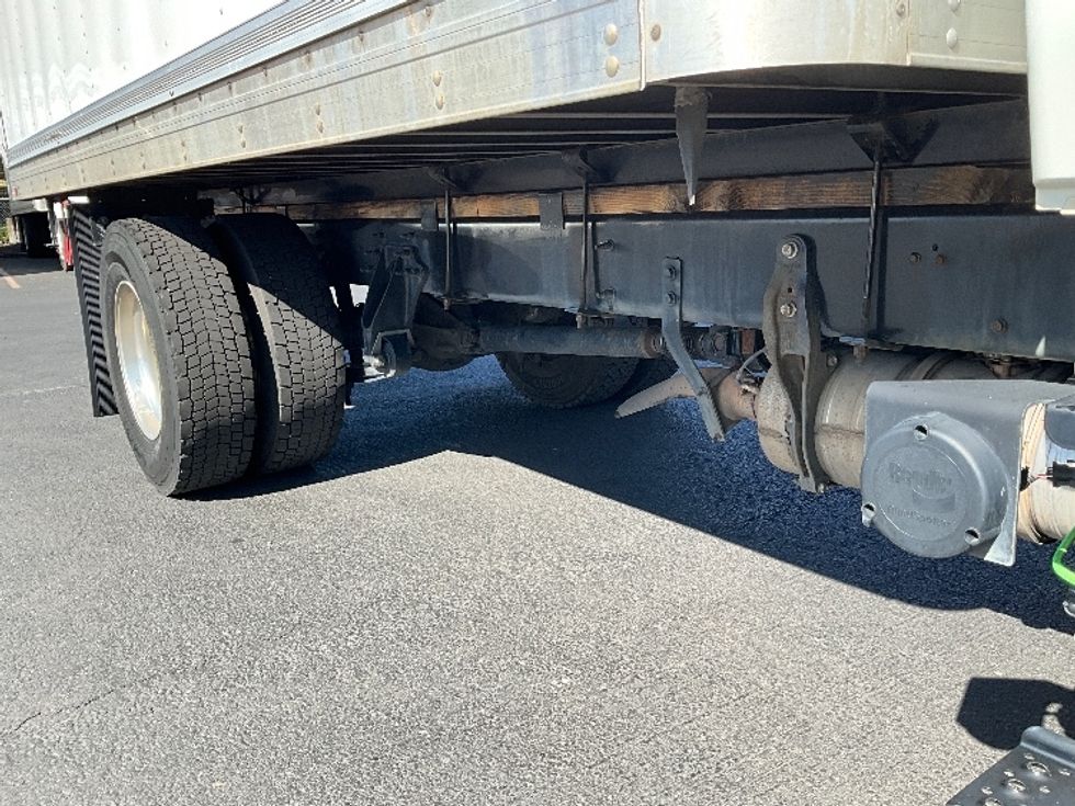 Medium Duty Box Truck-Light and Medium Duty Trucks-International-2020-MV607-Portland-OR-158,729\n\t\tmiles-$ 45,250 - Image 14
