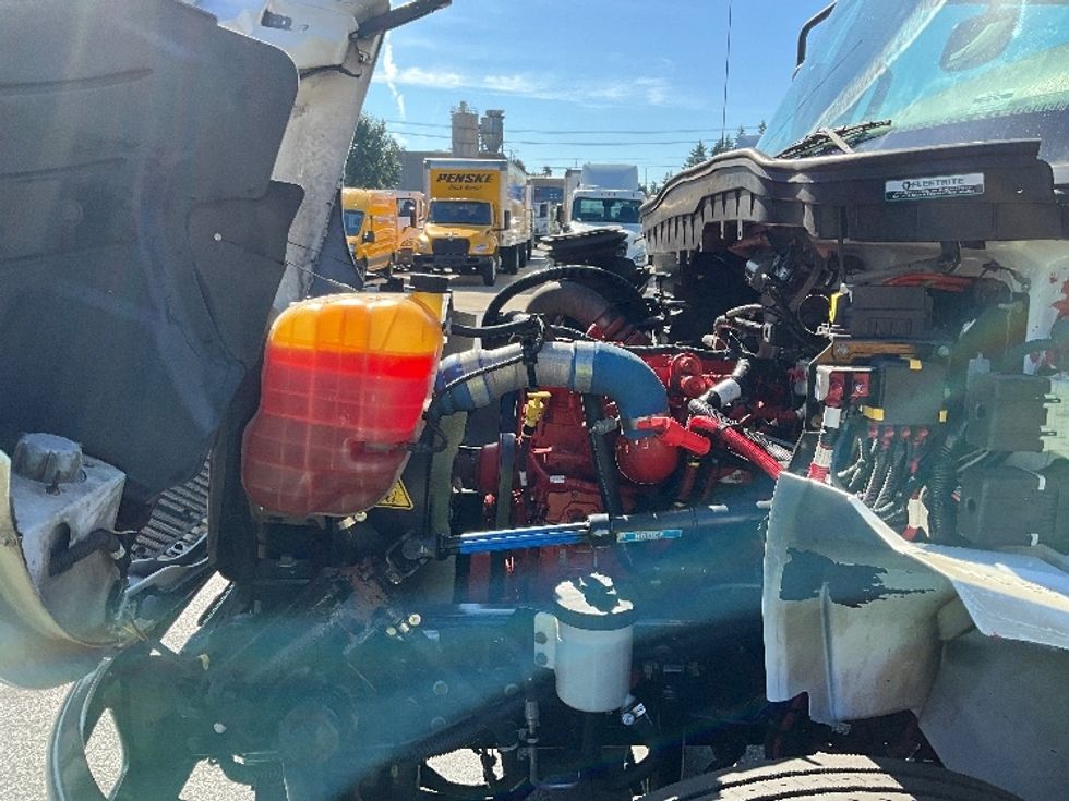 Medium Duty Box Truck-Light and Medium Duty Trucks-International-2020-MV607-Portland-OR-158,729\n\t\tmiles-$ 45,250 - Image 24