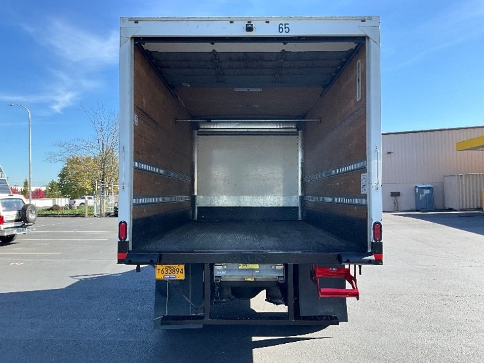 Medium Duty Box Truck-Light and Medium Duty Trucks-International-2020-MV607-Portland-OR-158,729\n\t\tmiles-$ 45,250 - Image 8