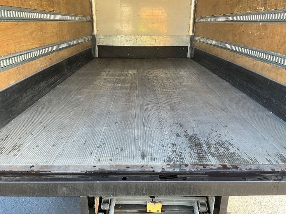 Medium Duty Box Truck-Light and Medium Duty Trucks-International-2020-MV607-Portland-OR-159,139\n\t\tmiles-$ 42,500 - Image 10