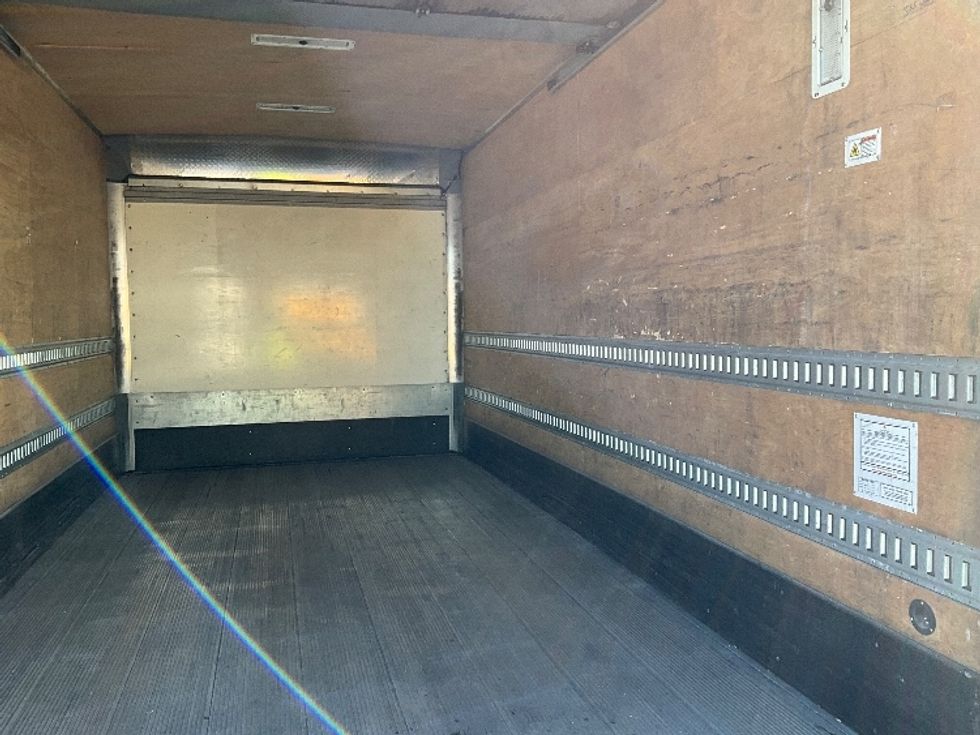 Medium Duty Box Truck-Light and Medium Duty Trucks-International-2020-MV607-Portland-OR-159,139\n\t\tmiles-$ 42,500 - Image 12