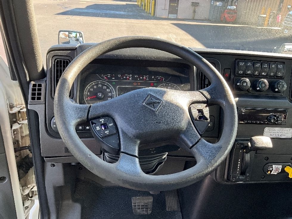 Medium Duty Box Truck-Light and Medium Duty Trucks-International-2020-MV607-Portland-OR-159,139\n\t\tmiles-$ 42,500 - Image 18