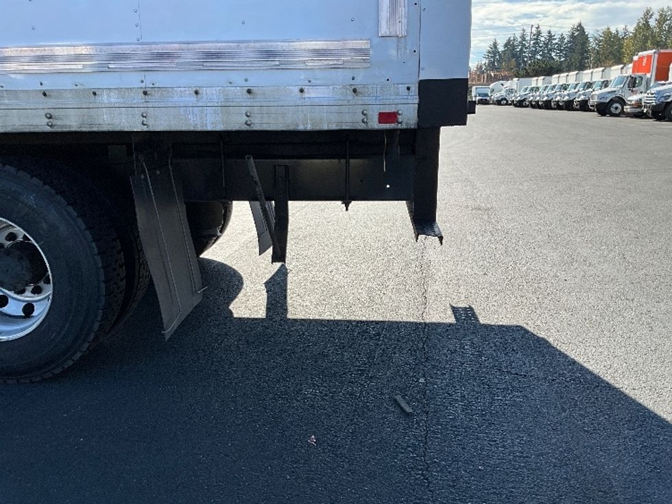 Medium Duty Box Truck-Light and Medium Duty Trucks-International-2020-MV607-Portland-OR-159,139\n\t\tmiles-$ 42,500 - Image 25