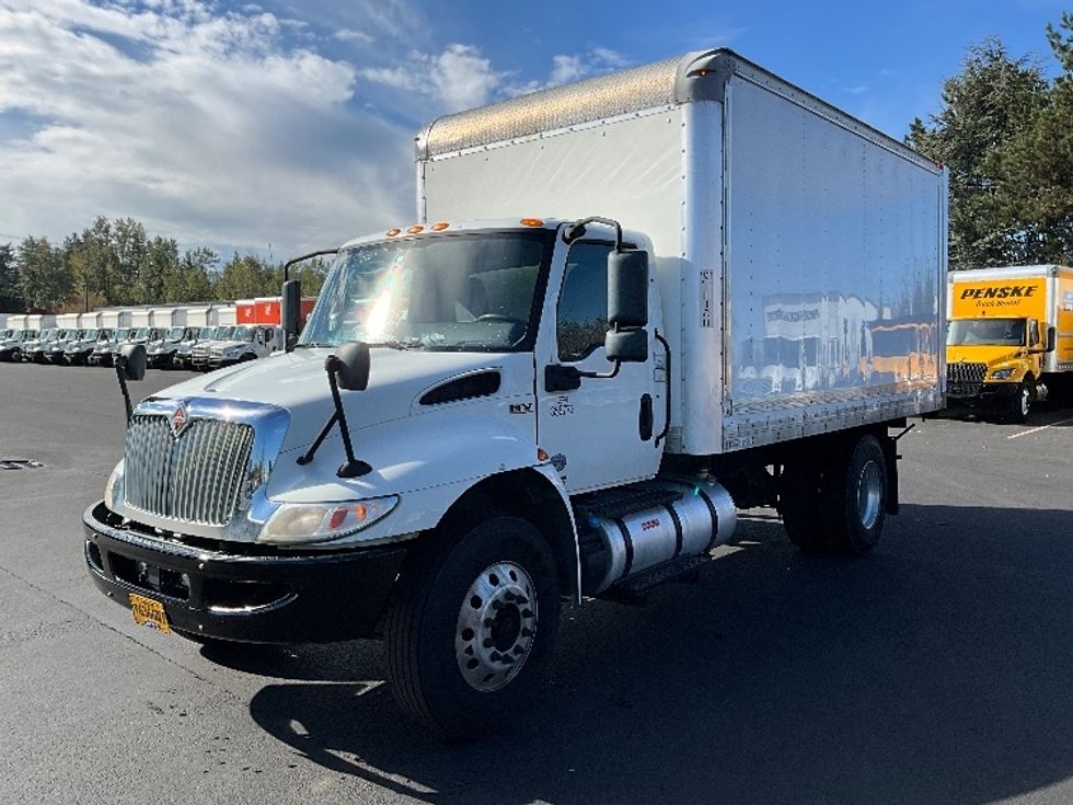 Medium Duty Box Truck-Light and Medium Duty Trucks-International-2020-MV607-Portland-OR-159,139\n\t\tmiles-$ 42,500 - Image 3