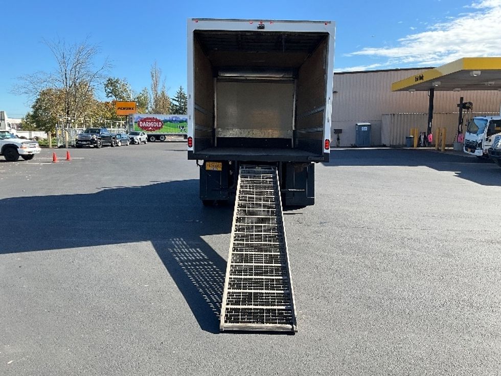 Medium Duty Box Truck-Light and Medium Duty Trucks-International-2020-MV607-Portland-OR-159,139\n\t\tmiles-$ 42,500 - Image 9