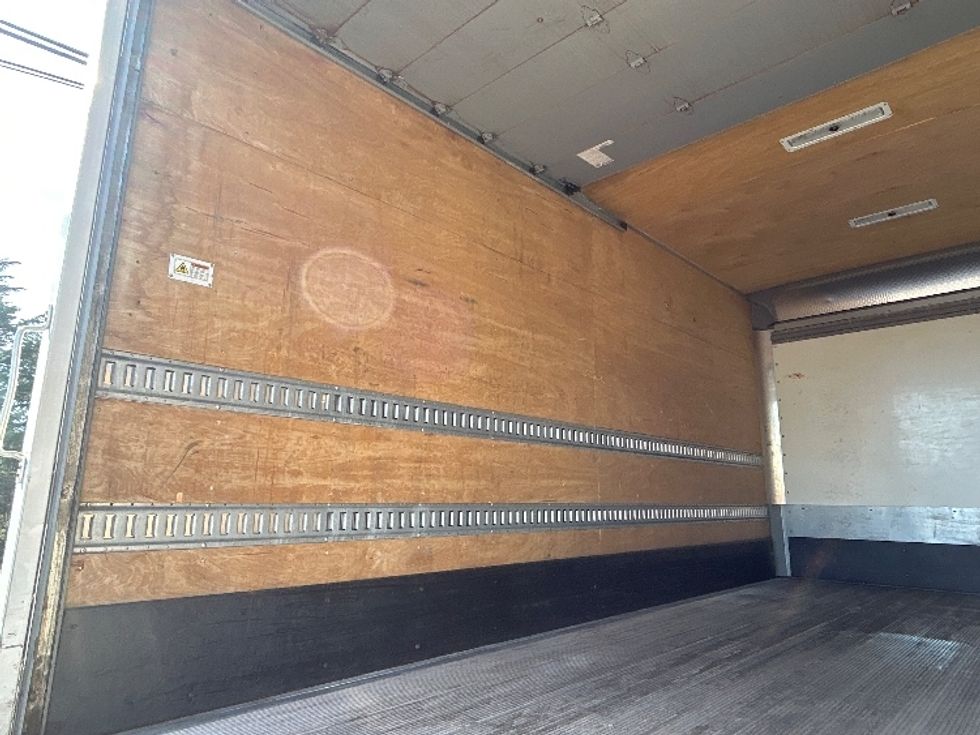 Medium Duty Box Truck-Light and Medium Duty Trucks-International-2020-MV607-Portland-OR-163,842\n\t\tmiles-$ 42,000 - Image 10