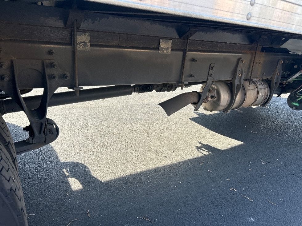 Medium Duty Box Truck-Light and Medium Duty Trucks-International-2020-MV607-Portland-OR-163,842\n\t\tmiles-$ 42,000 - Image 13