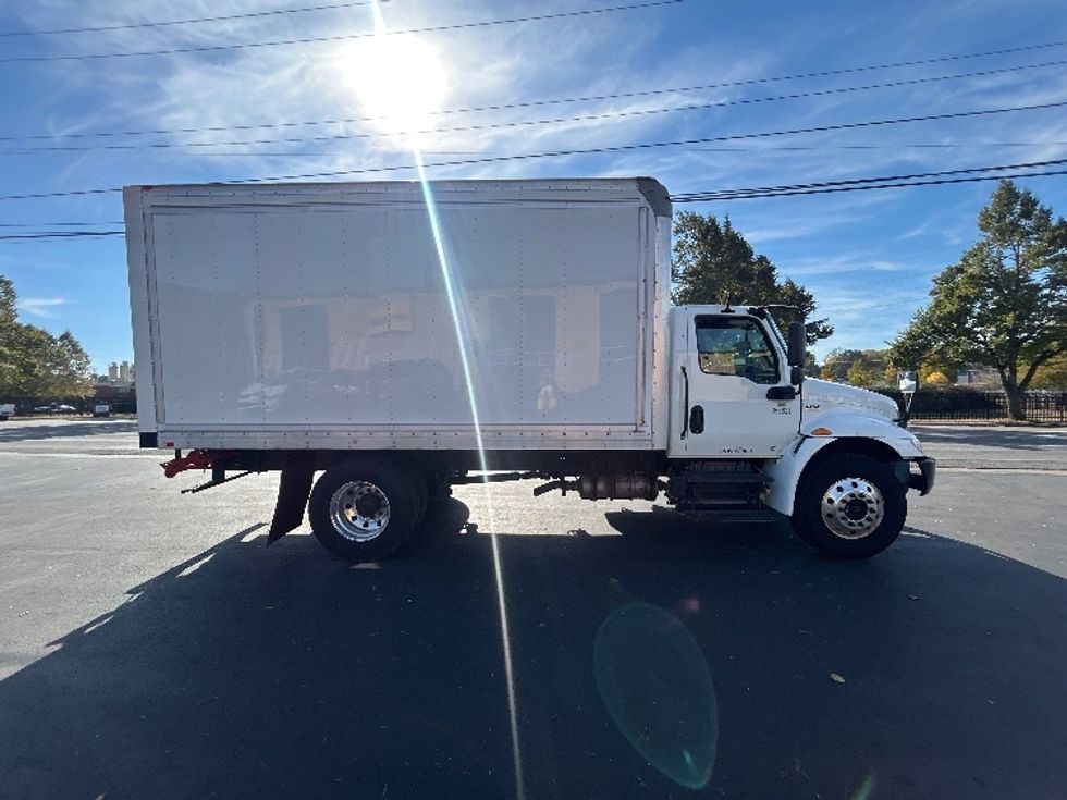 Medium Duty Box Truck-Light and Medium Duty Trucks-International-2020-MV607-Portland-OR-163,842\n\t\tmiles-$ 42,000 - Image 14