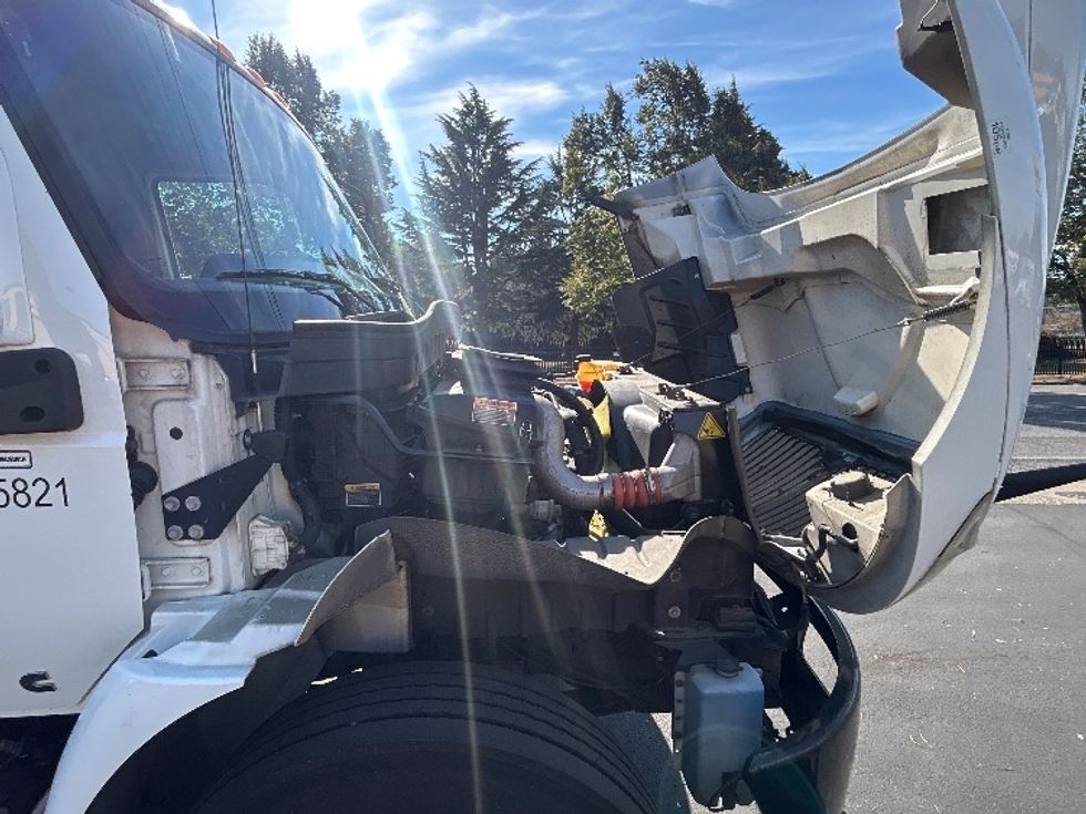 Medium Duty Box Truck-Light and Medium Duty Trucks-International-2020-MV607-Portland-OR-163,842\n\t\tmiles-$ 42,000 - Image 22