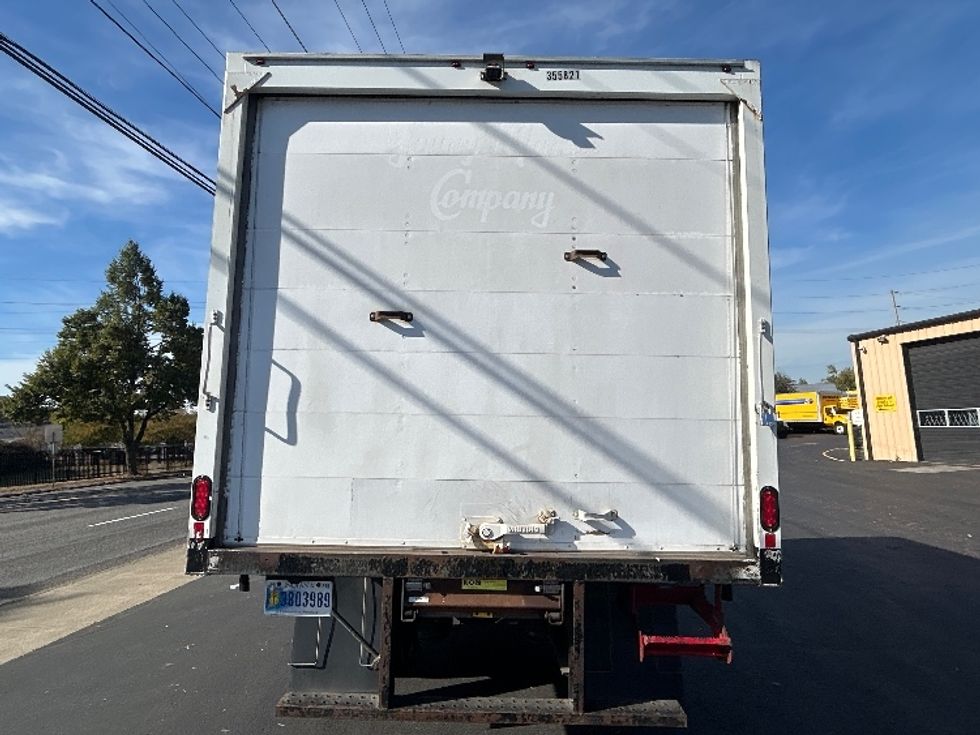 Medium Duty Box Truck-Light and Medium Duty Trucks-International-2020-MV607-Portland-OR-163,842\n\t\tmiles-$ 42,000 - Image 7