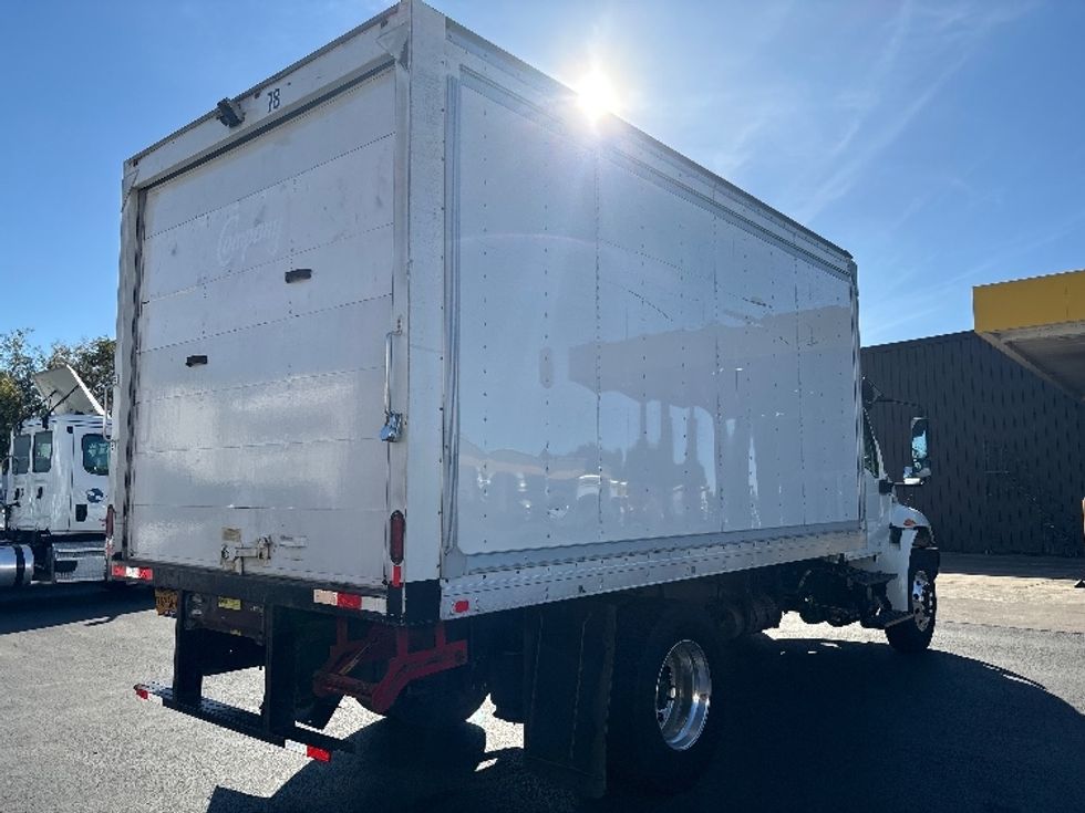 Medium Duty Box Truck-Light and Medium Duty Trucks-International-2020-MV607-Portland-OR-172,938\n\t\tmiles-$ 40,750 - Image 13