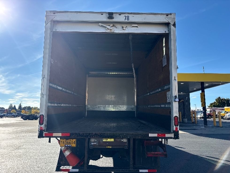Medium Duty Box Truck-Light and Medium Duty Trucks-International-2020-MV607-Portland-OR-172,938\n\t\tmiles-$ 40,750 - Image 8