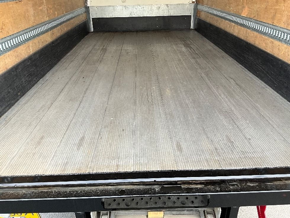Medium Duty Box Truck-Light and Medium Duty Trucks-International-2020-MV607-Portland-OR-176,229\n\t\tmiles-$ 40,250 - Image 10