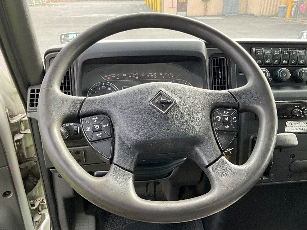 Medium Duty Box Truck-Light and Medium Duty Trucks-International-2020-MV607-Portland-OR-176,229\n\t\tmiles-$ 40,250 - Image 18