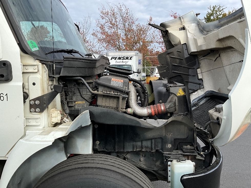 Medium Duty Box Truck-Light and Medium Duty Trucks-International-2020-MV607-Portland-OR-176,229\n\t\tmiles-$ 40,250 - Image 23