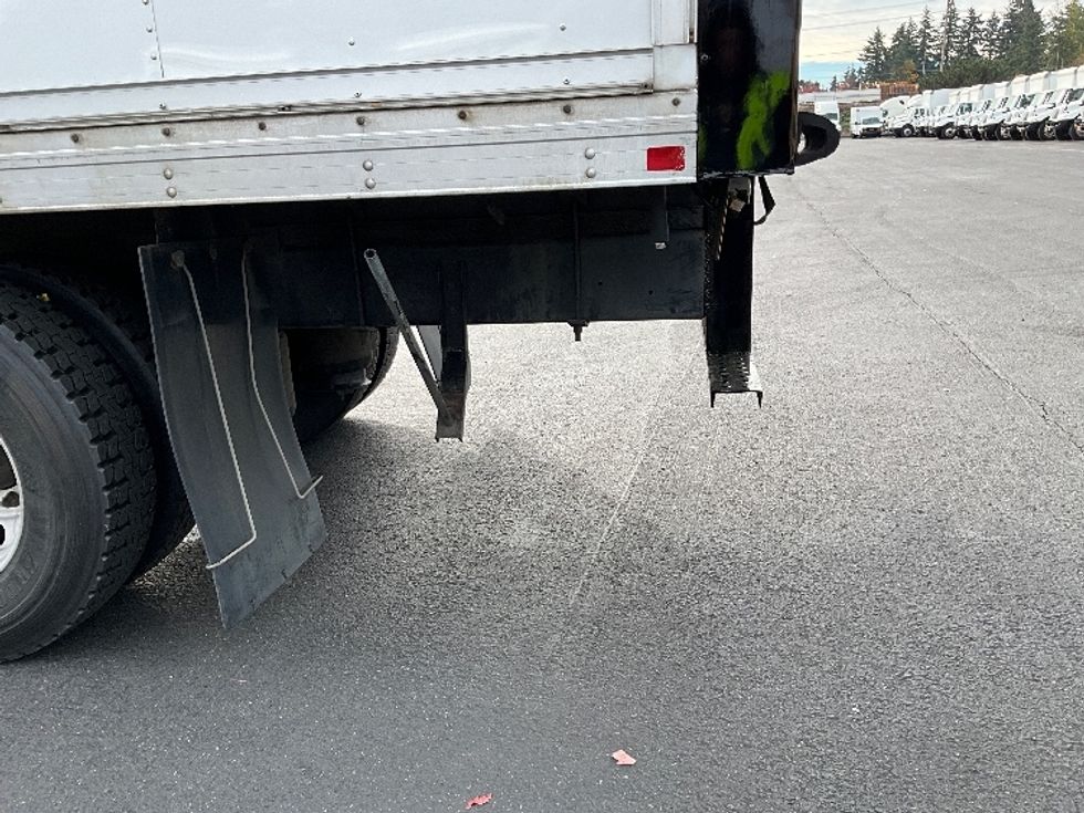 Medium Duty Box Truck-Light and Medium Duty Trucks-International-2020-MV607-Portland-OR-176,229\n\t\tmiles-$ 40,250 - Image 25