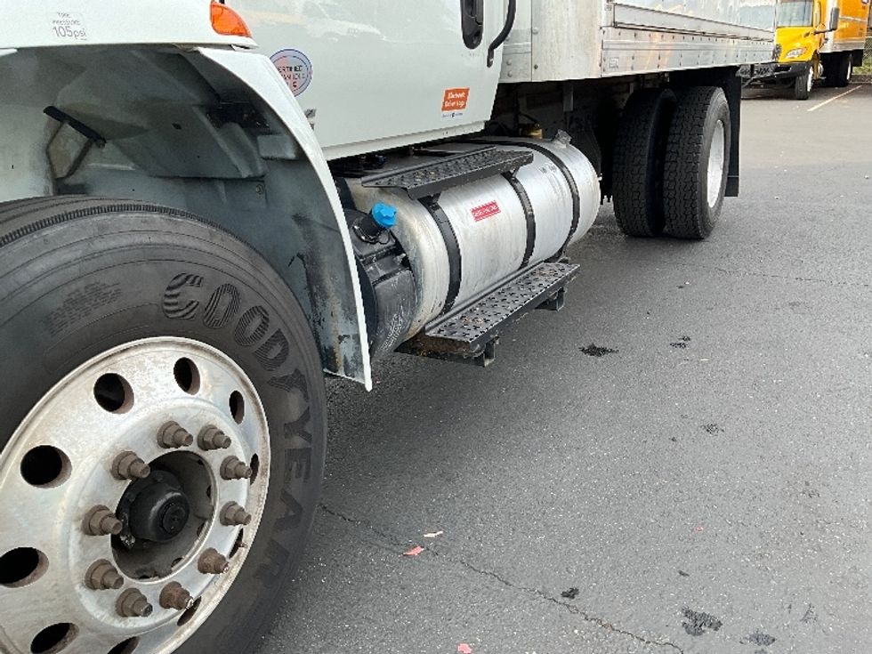 Medium Duty Box Truck-Light and Medium Duty Trucks-International-2020-MV607-Portland-OR-176,229\n\t\tmiles-$ 40,250 - Image 29