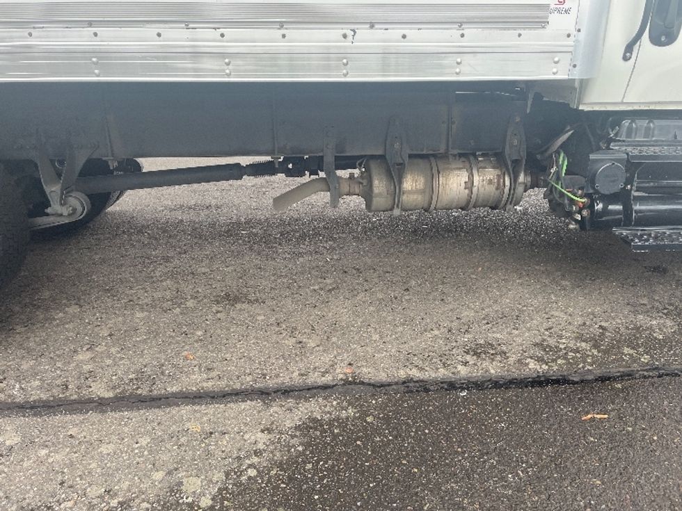 Medium Duty Box Truck-Light and Medium Duty Trucks-International-2020-MV607-Portland-OR-176,743\n\t\tmiles-$ 40,000 - Image 12