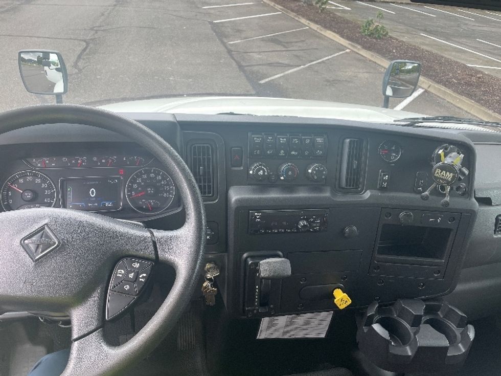 Medium Duty Box Truck-Light and Medium Duty Trucks-International-2020-MV607-Portland-OR-176,743\n\t\tmiles-$ 40,000 - Image 15