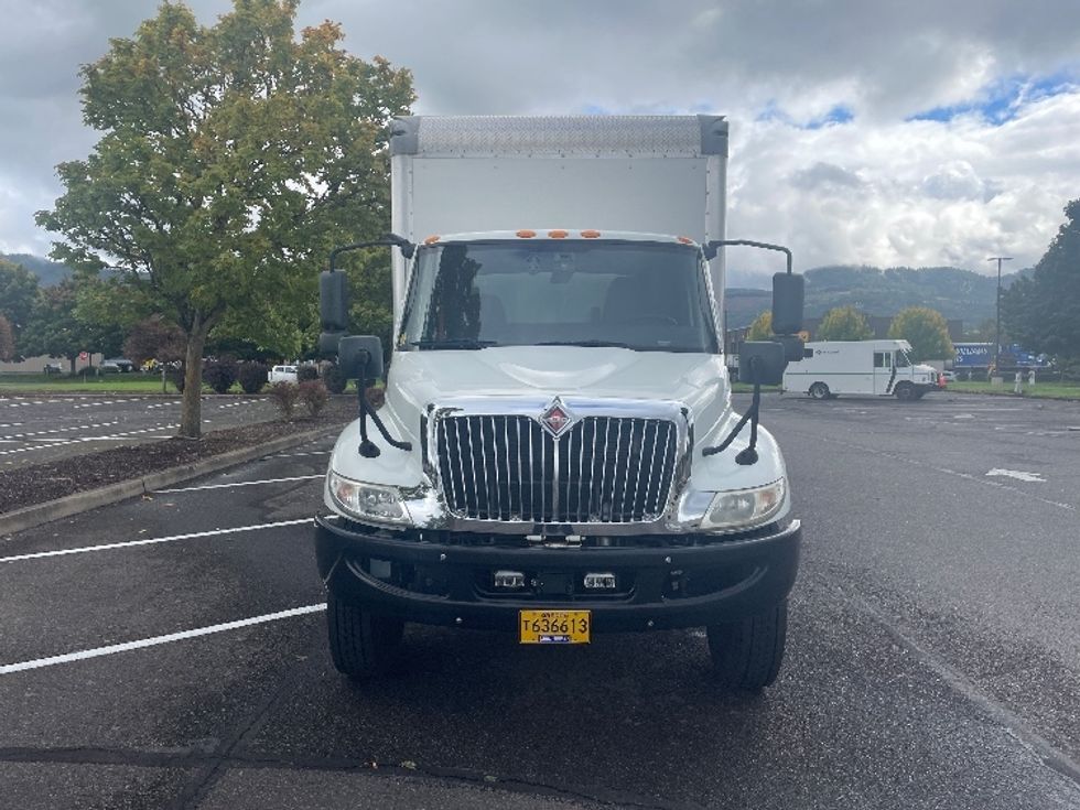 Medium Duty Box Truck-Light and Medium Duty Trucks-International-2020-MV607-Portland-OR-176,743\n\t\tmiles-$ 40,000 - Image 2
