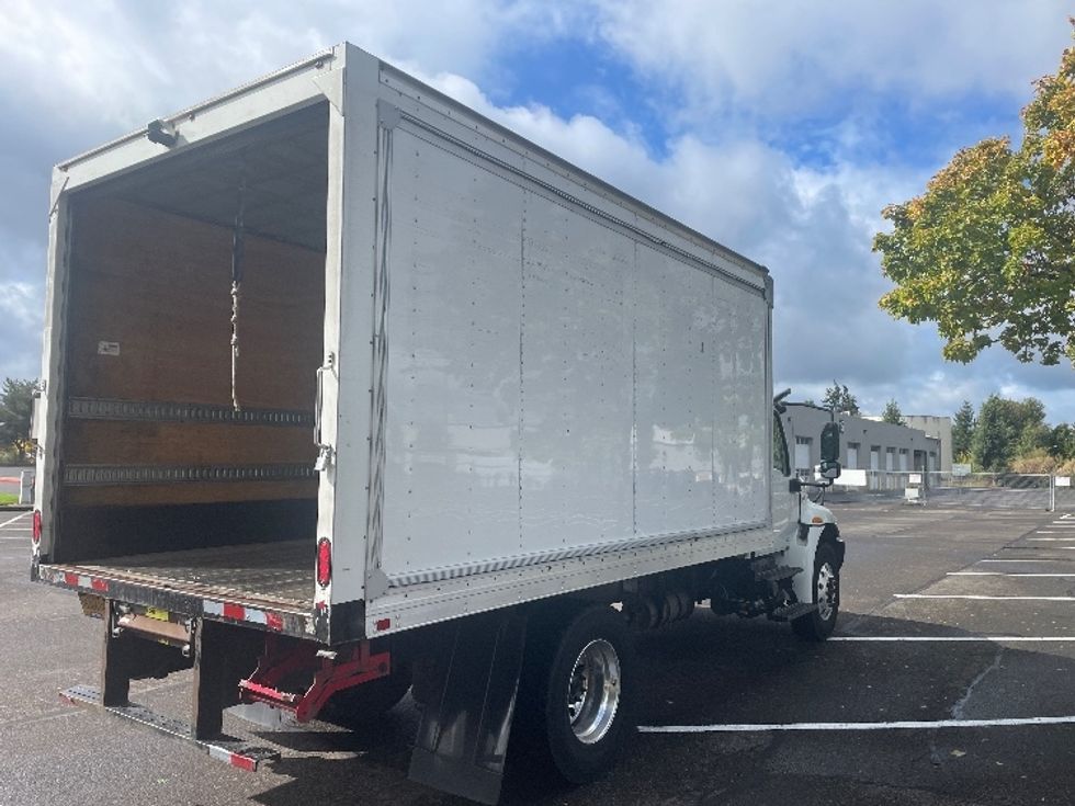 Medium Duty Box Truck-Light and Medium Duty Trucks-International-2020-MV607-Portland-OR-179,249\n\t\tmiles-$ 39,750 - Image 12