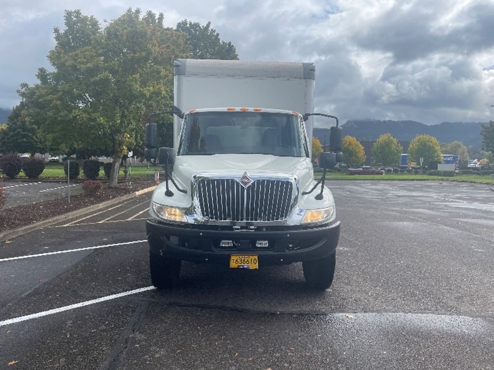 Medium Duty Box Truck-Light and Medium Duty Trucks-International-2020-MV607-Portland-OR-179,249\n\t\tmiles-$ 39,750 - Image 2