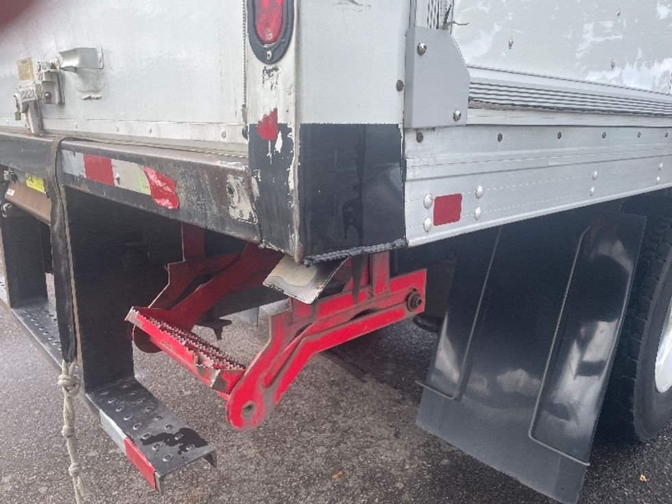 Medium Duty Box Truck-Light and Medium Duty Trucks-International-2020-MV607-Portland-OR-179,249\n\t\tmiles-$ 39,750 - Image 24