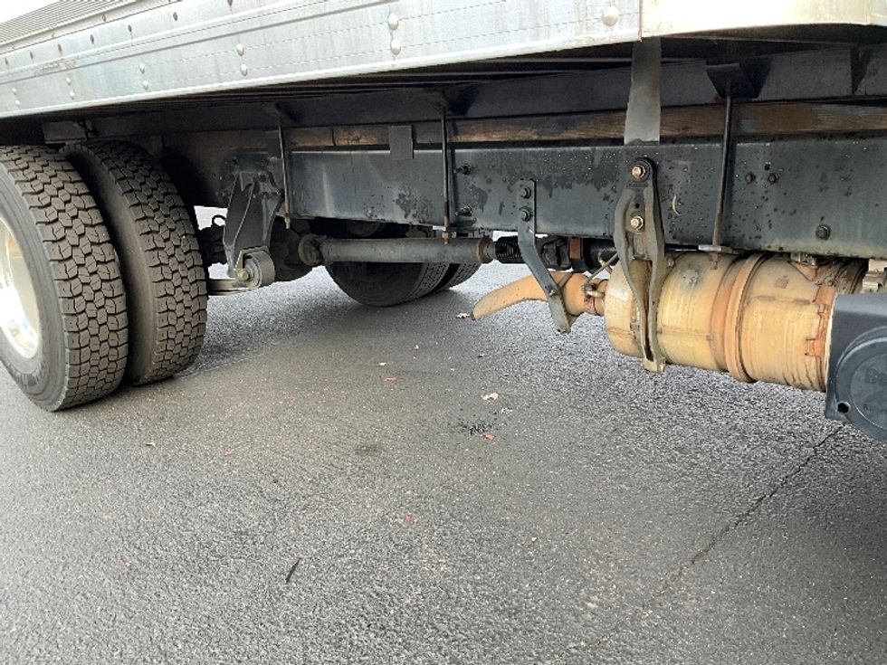 Medium Duty Box Truck-Light and Medium Duty Trucks-International-2020-MV607-Portland-OR-183,472\n\t\tmiles-$ 39,250 - Image 14