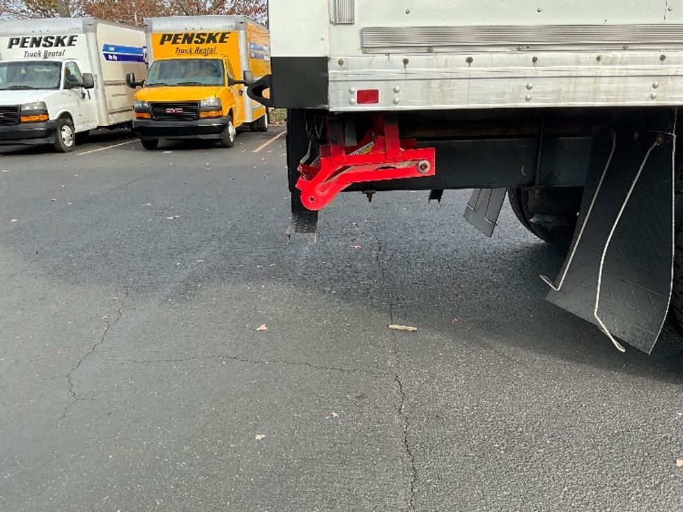 Medium Duty Box Truck-Light and Medium Duty Trucks-International-2020-MV607-Portland-OR-183,472\n\t\tmiles-$ 39,250 - Image 27