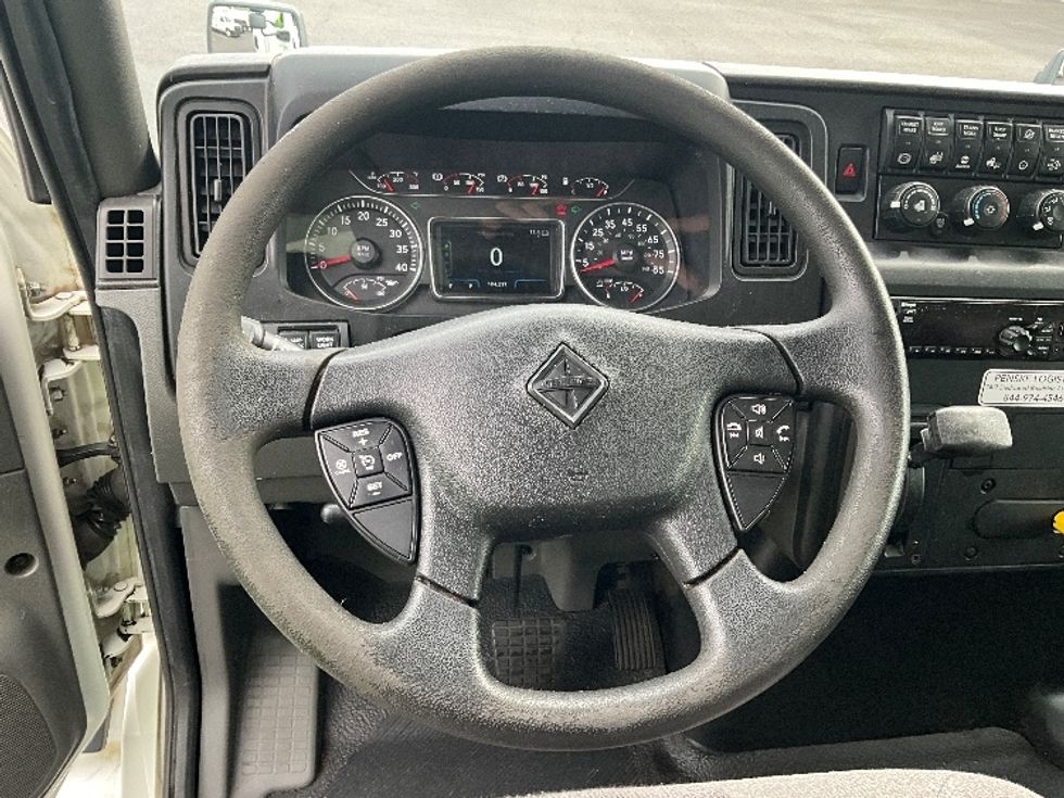 Medium Duty Box Truck-Light and Medium Duty Trucks-International-2020-MV607-Portland-OR-184,200\n\t\tmiles-$ 41,000 - Image 18