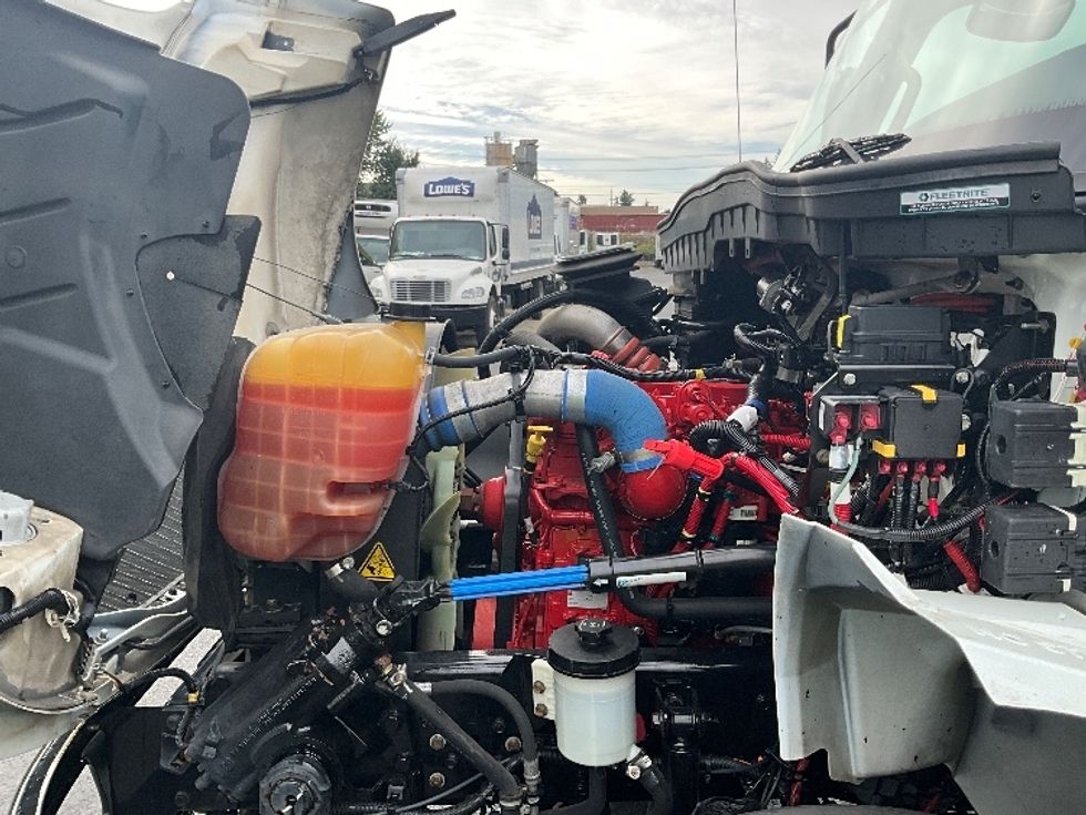 Medium Duty Box Truck-Light and Medium Duty Trucks-International-2020-MV607-Portland-OR-184,200\n\t\tmiles-$ 41,000 - Image 24