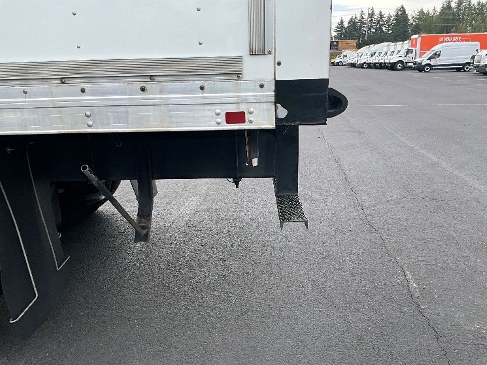 Medium Duty Box Truck-Light and Medium Duty Trucks-International-2020-MV607-Portland-OR-184,200\n\t\tmiles-$ 41,000 - Image 25