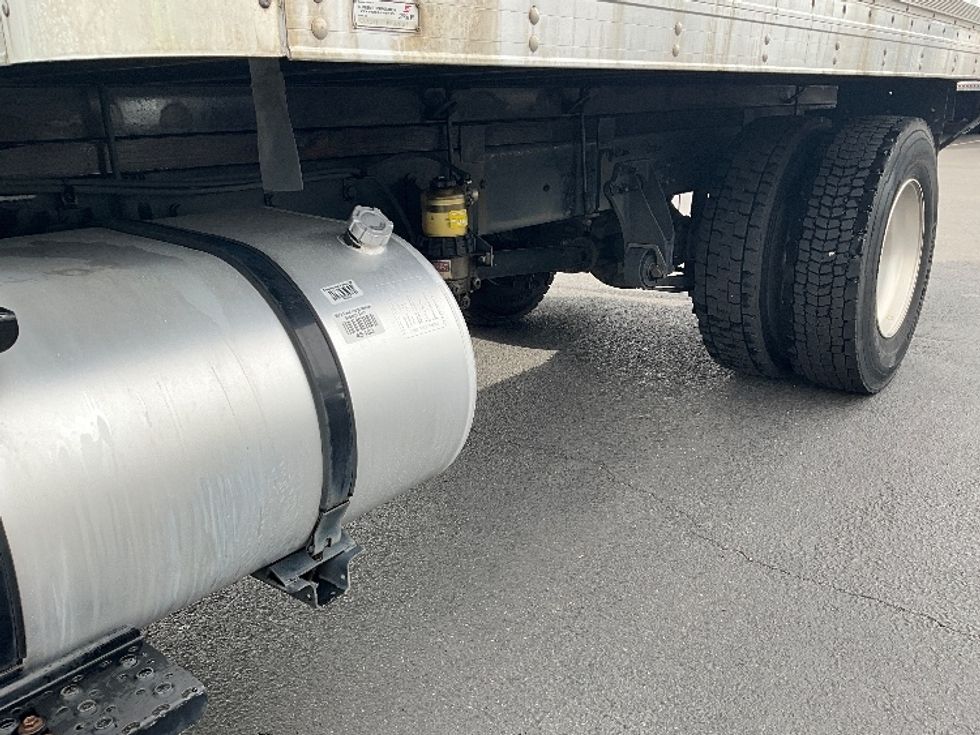 Medium Duty Box Truck-Light and Medium Duty Trucks-International-2020-MV607-Portland-OR-184,200\n\t\tmiles-$ 41,000 - Image 5
