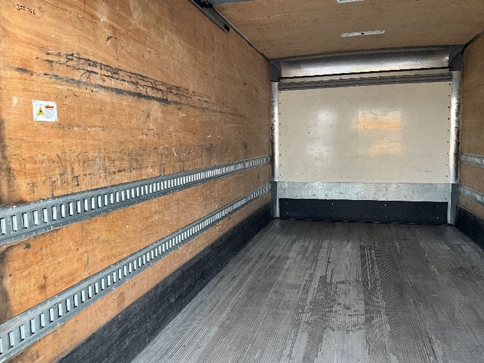 Medium Duty Box Truck-Light and Medium Duty Trucks-International-2020-MV607-Portland-OR-194,523\n\t\tmiles-$ 37,750 - Image 11
