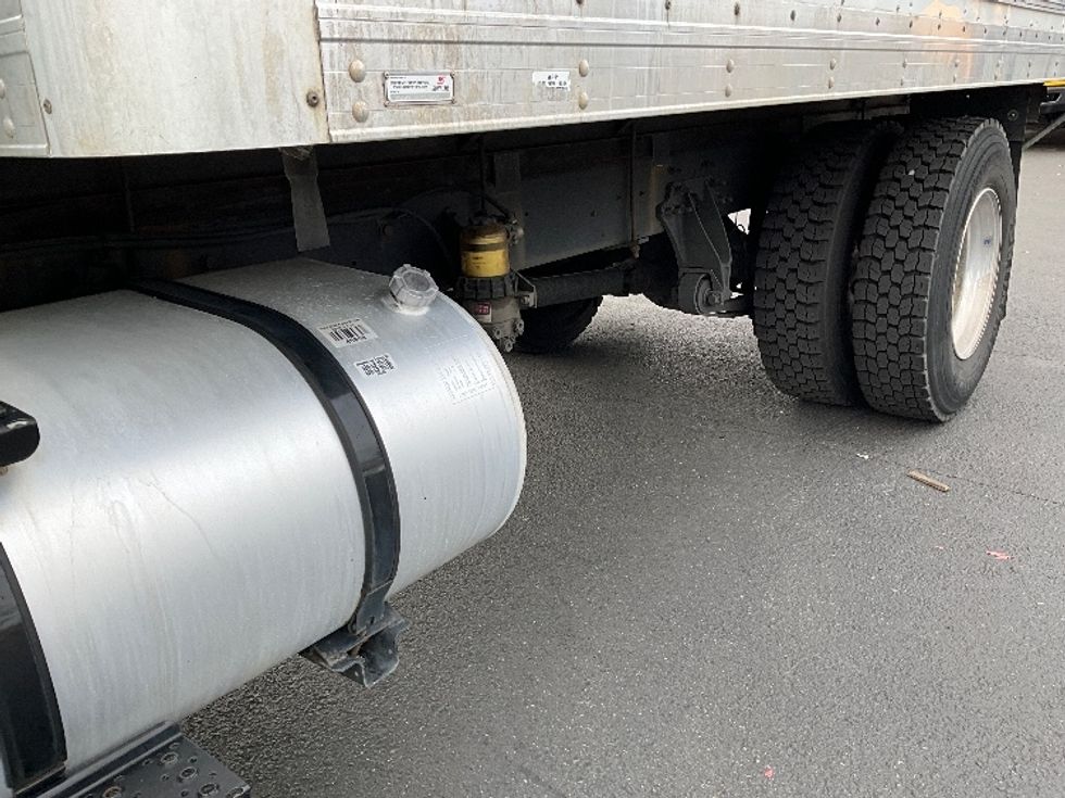 Medium Duty Box Truck-Light and Medium Duty Trucks-International-2020-MV607-Portland-OR-194,523\n\t\tmiles-$ 37,750 - Image 5