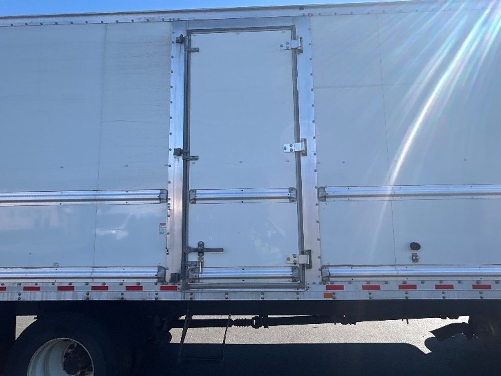 Medium Duty Box Truck-Light and Medium Duty Trucks-International-2020-MV607-Portland-OR-196,361\n\t\tmiles-$ 47,250 - Image 25