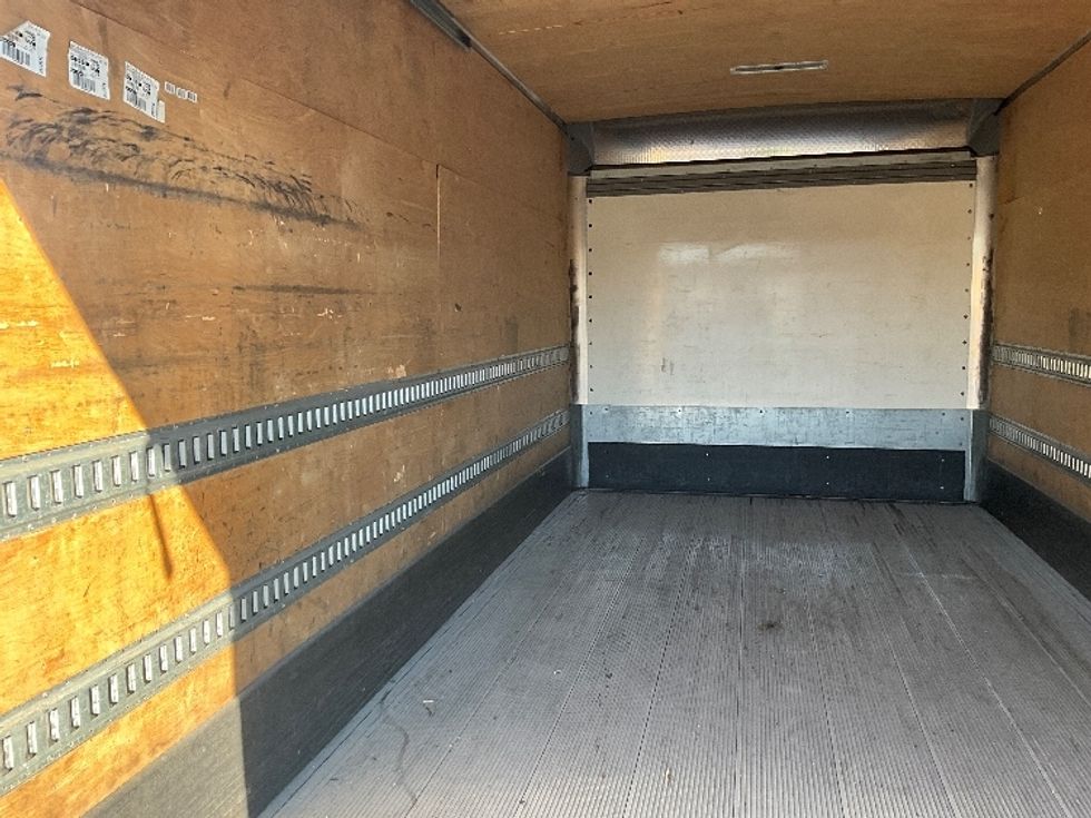 Medium Duty Box Truck-Light and Medium Duty Trucks-International-2020-MV607-Portland-OR-208,365\n\t\tmiles-$ 37,000 - Image 11
