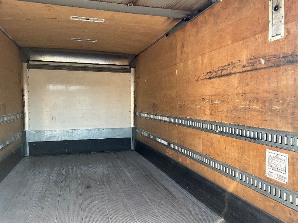 Medium Duty Box Truck-Light and Medium Duty Trucks-International-2020-MV607-Portland-OR-208,365\n\t\tmiles-$ 37,000 - Image 12