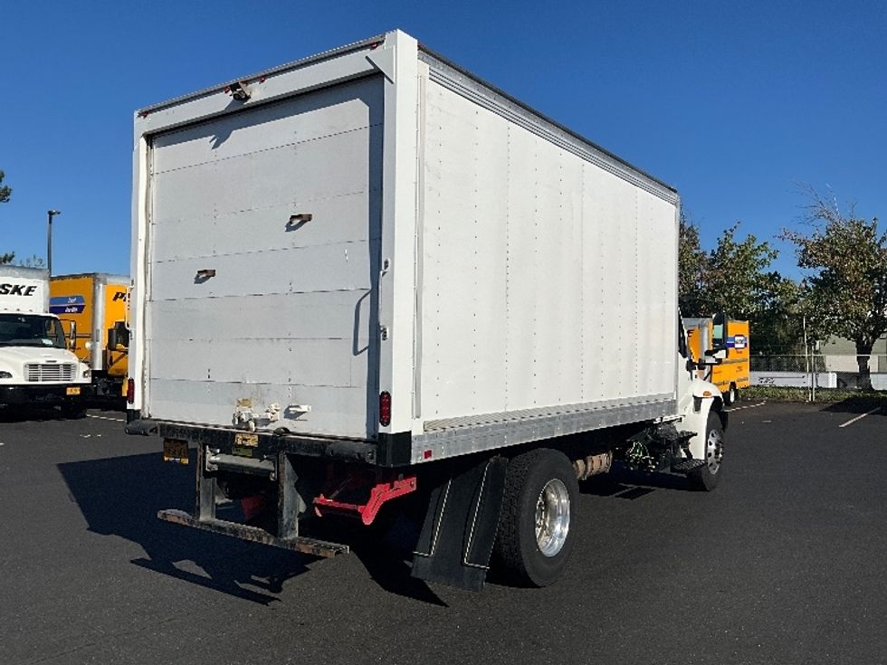 Medium Duty Box Truck-Light and Medium Duty Trucks-International-2020-MV607-Portland-OR-208,365\n\t\tmiles-$ 37,000 - Image 13