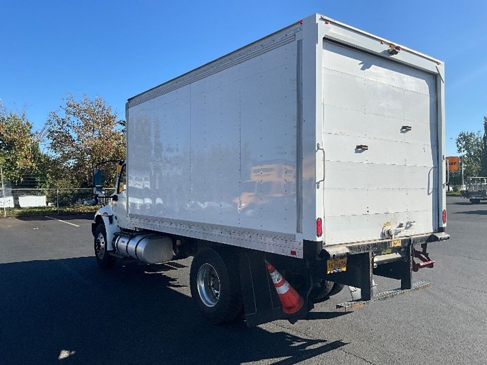 Medium Duty Box Truck-Light and Medium Duty Trucks-International-2020-MV607-Portland-OR-208,365\n\t\tmiles-$ 37,000 - Image 6