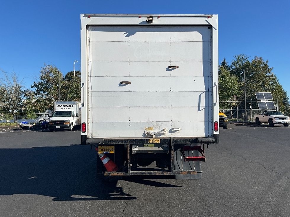 Medium Duty Box Truck-Light and Medium Duty Trucks-International-2020-MV607-Portland-OR-208,365\n\t\tmiles-$ 37,000 - Image 7
