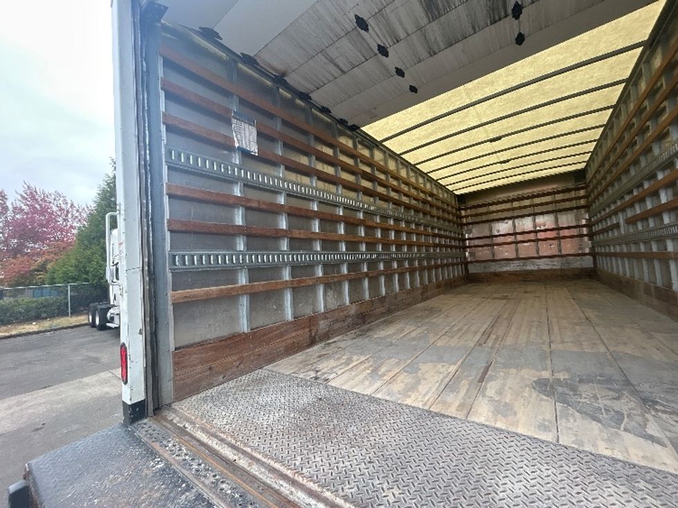 Medium Duty Box Truck-Light and Medium Duty Trucks-International-2020-MV607-Portland-OR-229,009\n\t\tmiles-$ 41,500 - Image 11