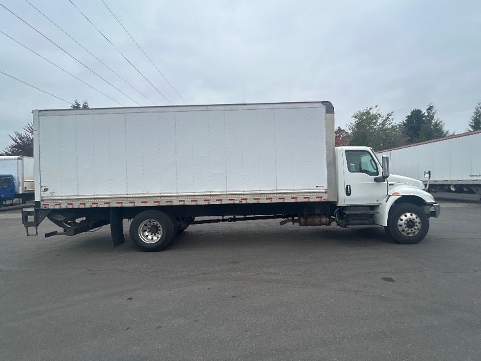 Medium Duty Box Truck-Light and Medium Duty Trucks-International-2020-MV607-Portland-OR-229,009\n\t\tmiles-$ 41,500 - Image 15