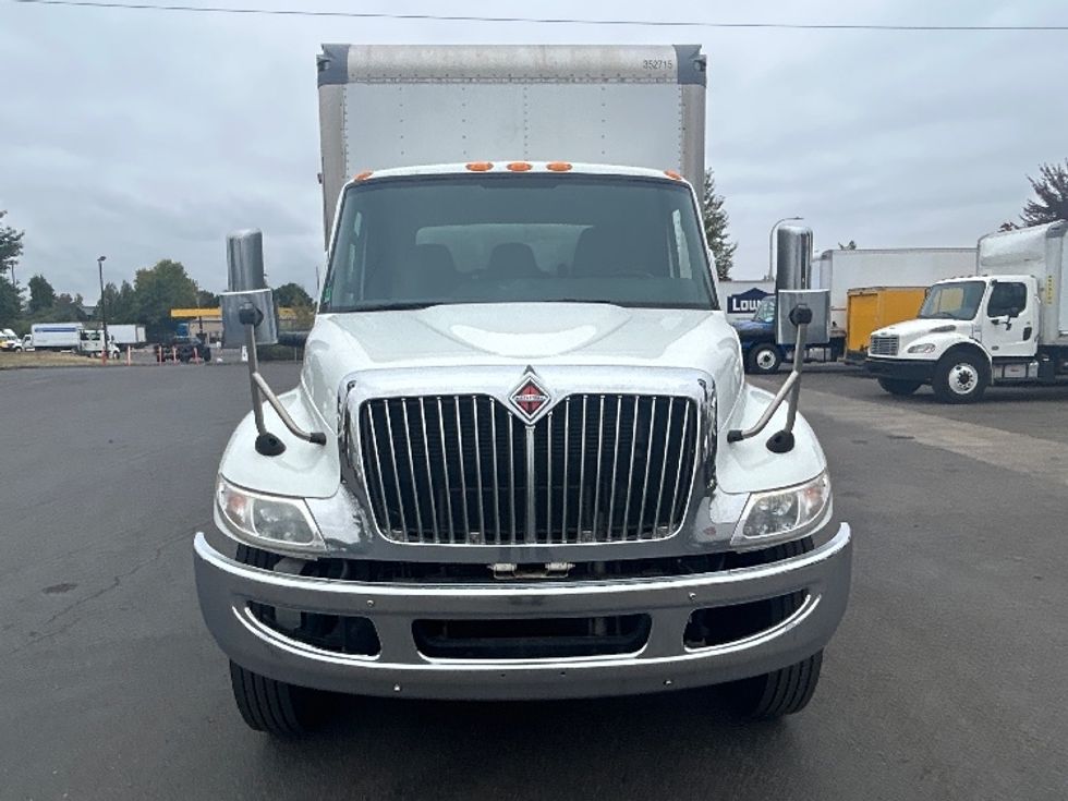 Medium Duty Box Truck-Light and Medium Duty Trucks-International-2020-MV607-Portland-OR-229,009\n\t\tmiles-$ 41,500 - Image 2