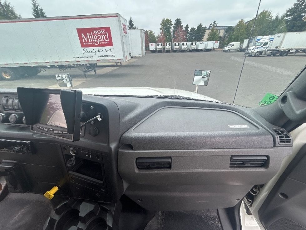 Medium Duty Box Truck-Light and Medium Duty Trucks-International-2020-MV607-Portland-OR-229,009\n\t\tmiles-$ 41,500 - Image 21