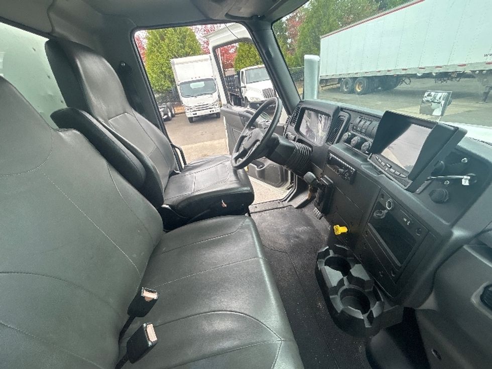 Medium Duty Box Truck-Light and Medium Duty Trucks-International-2020-MV607-Portland-OR-229,009\n\t\tmiles-$ 41,500 - Image 22